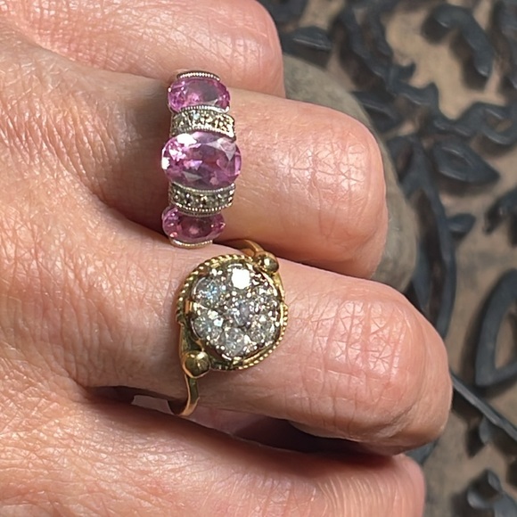 18k Flower Diamond Cluster Ring - Picture 6 of 11